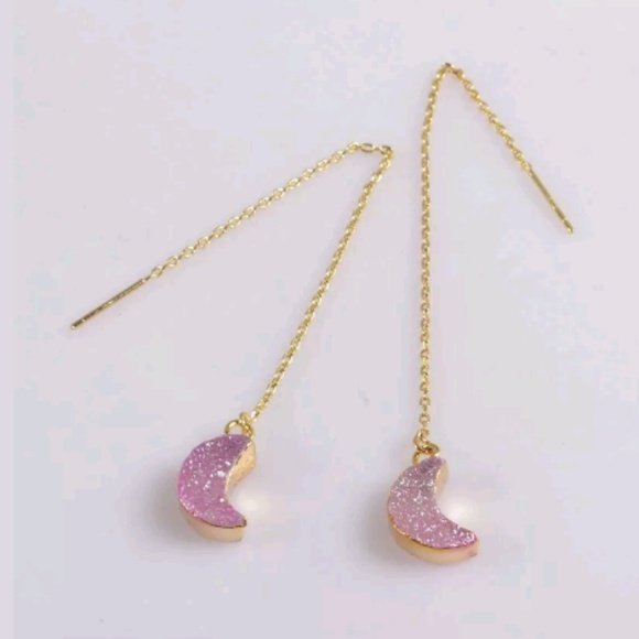 Jewelry - CCO"Venus" pink crescent moon threaders